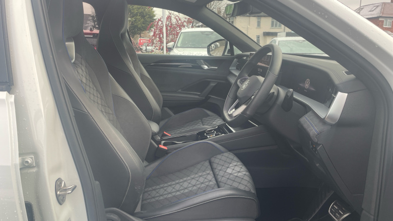 Volkswagen Tayron 1.5 TSI eHybrid R-Line Edition 5dr DSG6 Estate